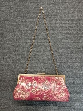 PATRICIA NASH Fushia Pink/Gold Paisley-Print Embossed  Chain Clutch